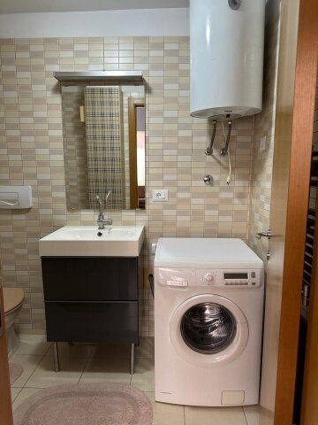 Splaiul Unirii, ap. 2 cam mobilat si utilat, ideal investitie